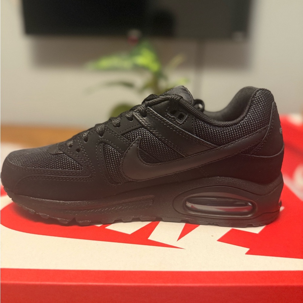 Nike Black Air Max Sneakers